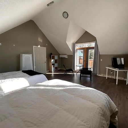 Mountain Magic Villa Golden Bagian luar foto