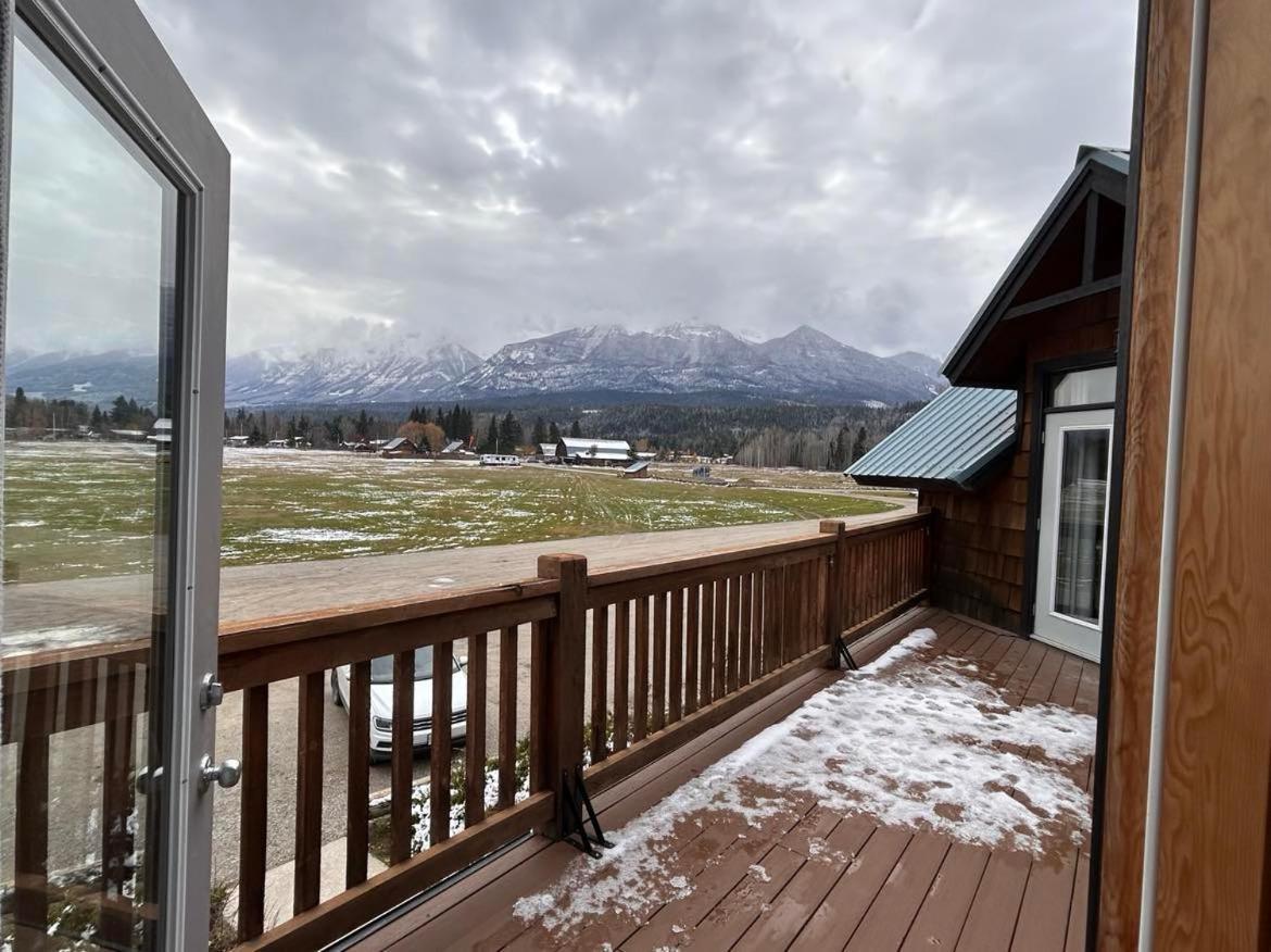 Mountain Magic Villa Golden Bagian luar foto